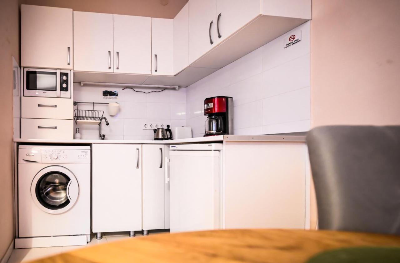 Jules' Sunny, Spacious And Central Apartment 시비우 외부 사진